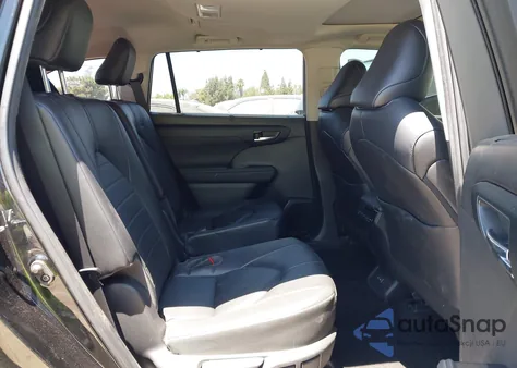 2023 Toyota Highlander Hybrid Xle z USA, uszkodzony, nr VIN 5TDKBRCH6PS574845